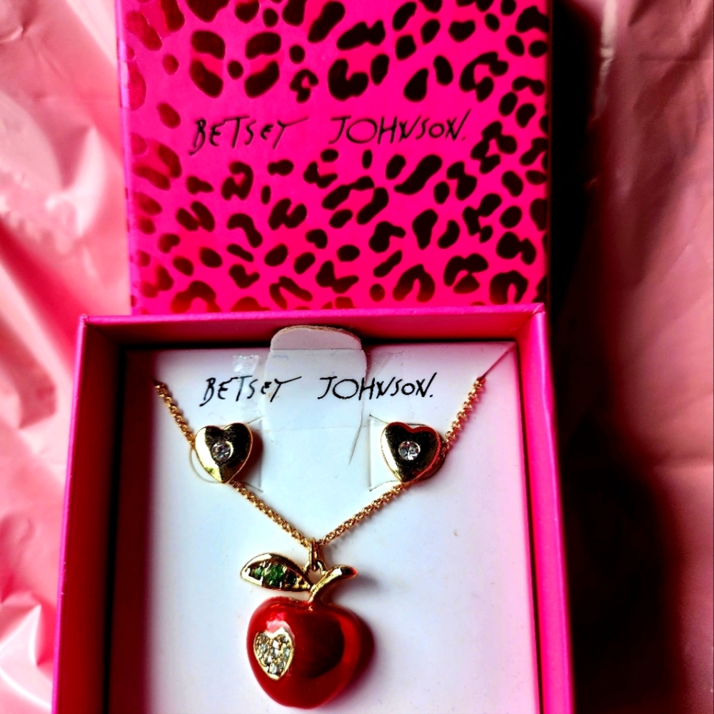Betsey johnson jewelry set